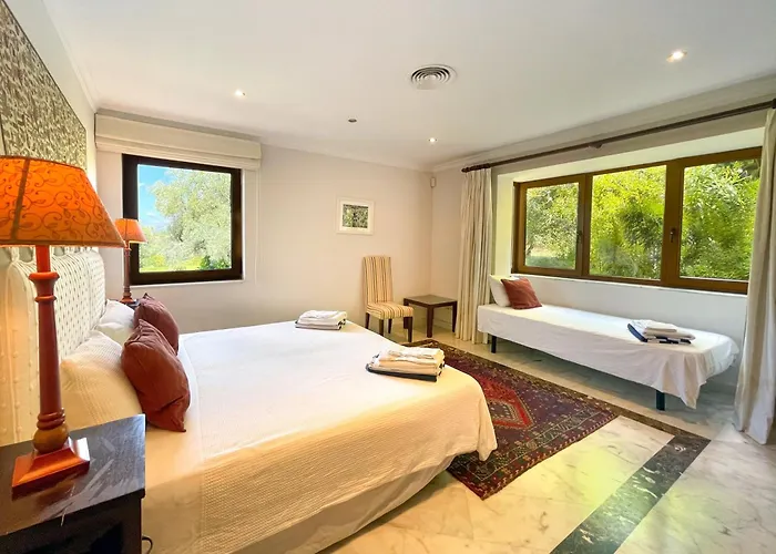 Del Gato * マルベーリャ